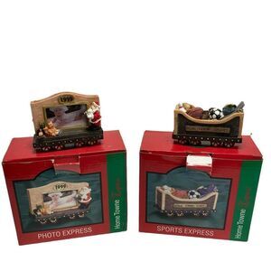 2 Home Towne Express 1999‎ toy express train car  sports & Photo Express NOS